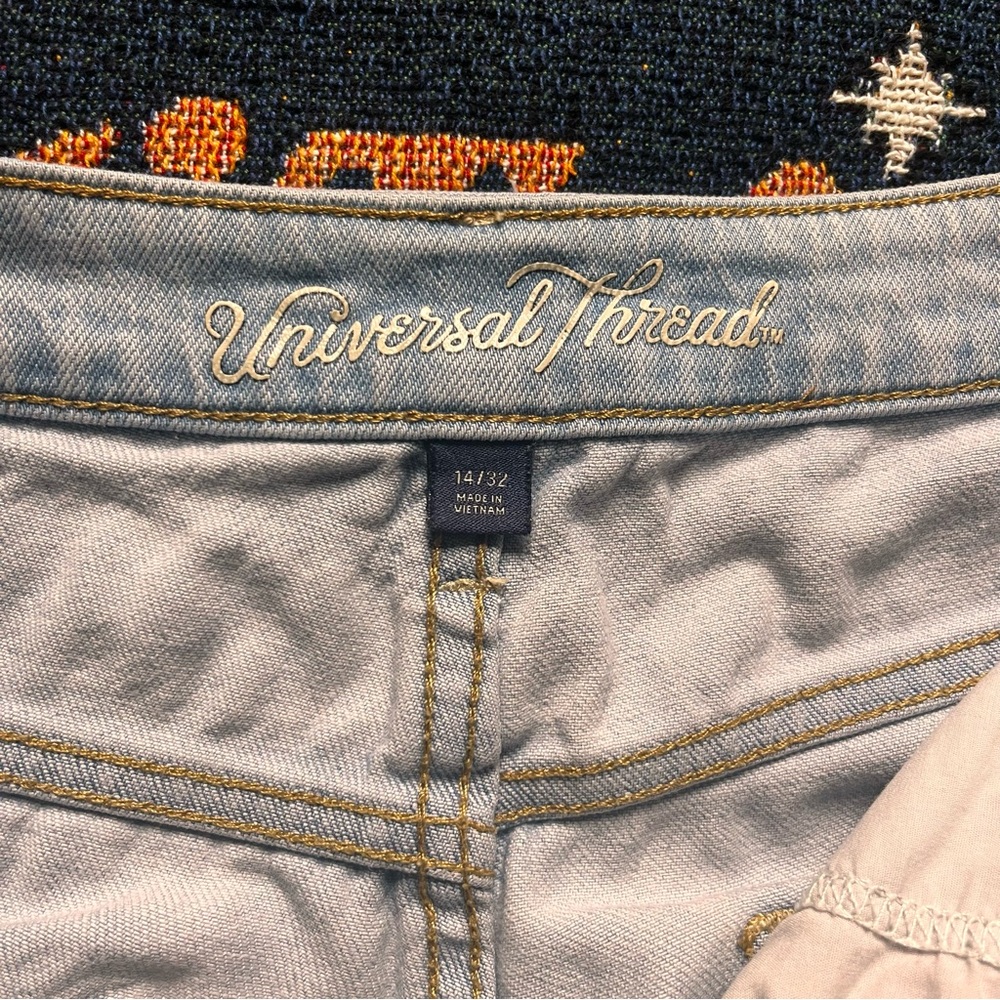 Wide Leg Ripped Jeans - Picture 5 of 5
